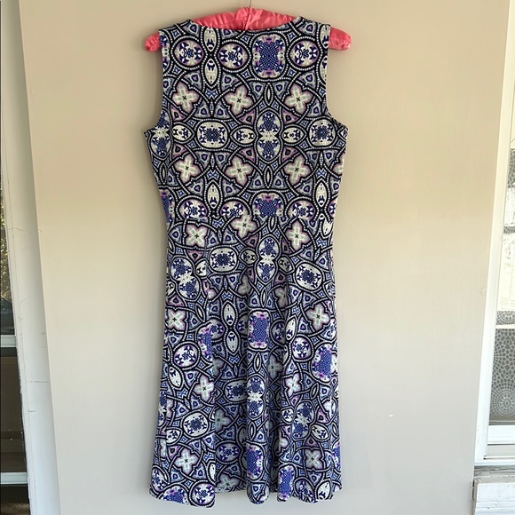 Talbots Blue and White Floral Knee-Length Sheath Dress 2P - Picture 3 of 4